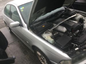 BMW 5 Series E39 540i