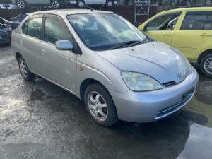 Toyota Prius NHW10