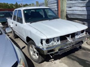 Toyota Hilux RN85