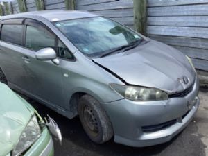 Toyota Wish ZGE20