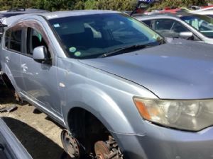 Mitsubishi Outlander CW5W 2006-2012