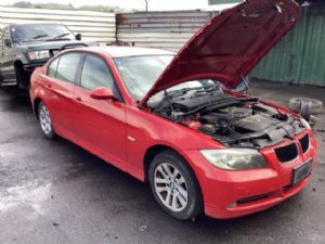 BMW 3 Series  320i E90