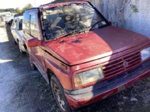 Suzuki Escudo TA01W