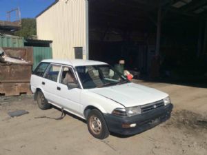 Toyota Corolla CE90