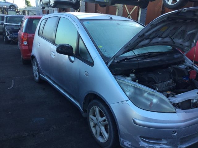 Mitsubishi Colt Z25A