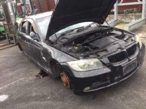 BMW 3 Series  320i E90