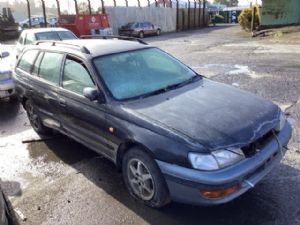 Toyota Caldina ST195