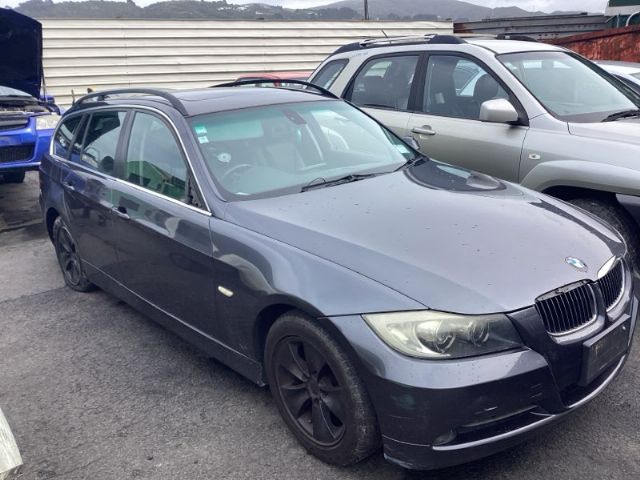 BMW 3 Series  325I E90