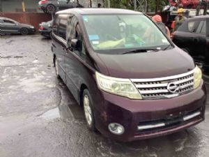 Nissan Serena C25 2005-2010