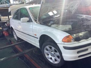 BMW 3 Series  323I E90