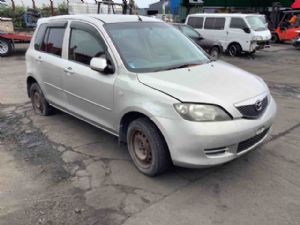Mazda Demio DY 2002-2007