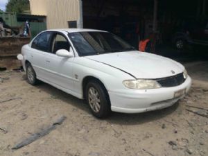 Holden Commodore VX 09/00-09/02
