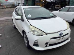 Toyota Aqua NHP10 2011-2015