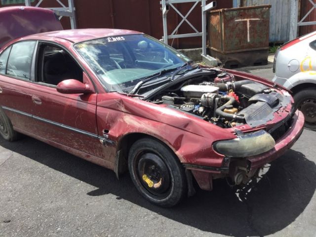 Holden Commodore VT 09/97-09/00