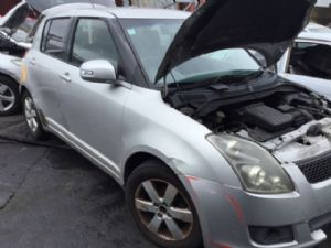 Suzuki Swift ZA11S 2004-2010