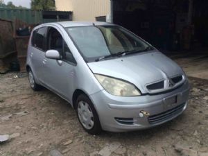 Mitsubishi Colt Z25A