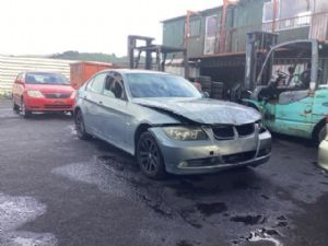 BMW 3 Series  320i E90