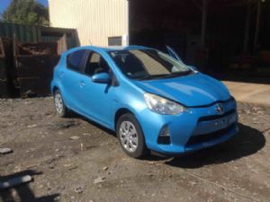 Toyota Aqua NHP10 2011-2015
