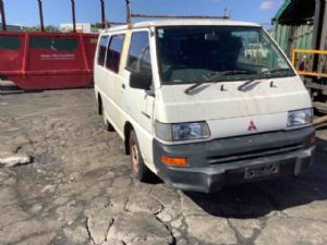 Mitsubishi L300- P04V