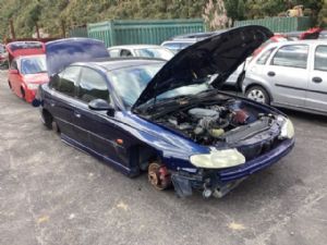 Holden Commodore VX 09/00-09/02