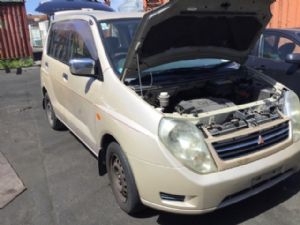 Mitsubishi Mirage CE 06/96-08/04