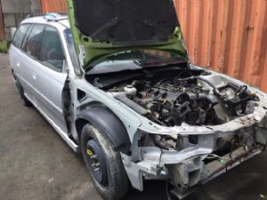 Holden Commodore VX 09/00-09/02