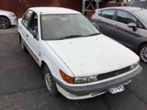 Mitsubishi Lancer LG