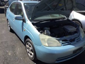 Toyota Prius NHW11 10/01-09/03
