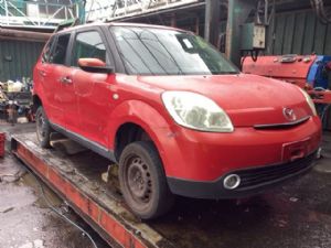 Mazda Verisa DC 2WD 01/04 on