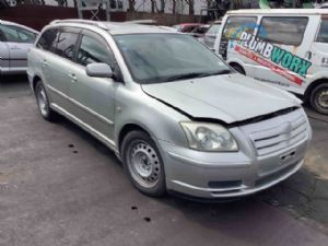 Toyota Avensis AZT255