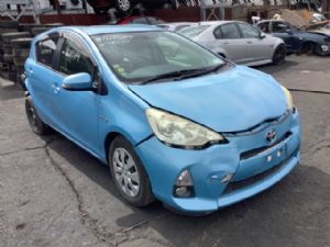 Toyota Aqua NHP10 2011-2015