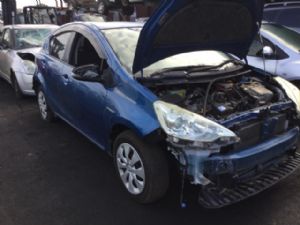 Toyota Aqua NHP10 2011-2015