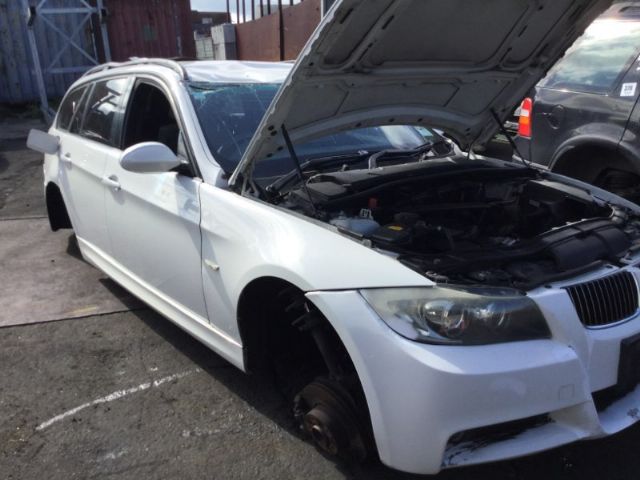 BMW 3 Series E90 320i 2005-2012