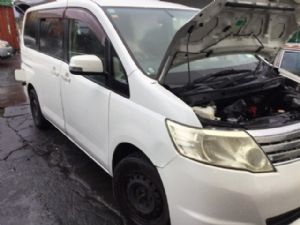 Nissan Serena C25 2005-2010