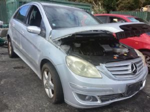 Mercedes-Benz B Class B180