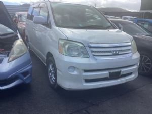 Toyota Noah/Voxy R60 2001-2007