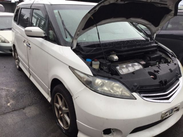 Honda Elysion RR1-RR6 2004-2013