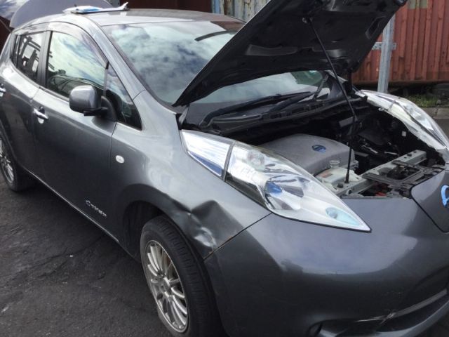 Nissan Leaf ZE0 2011-2016