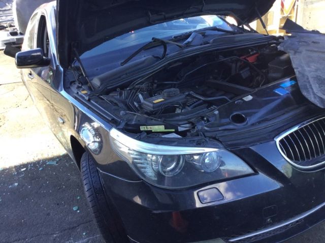 BMW 5 Series E39 530i