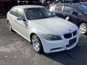 BMW 3 Series  320i E90