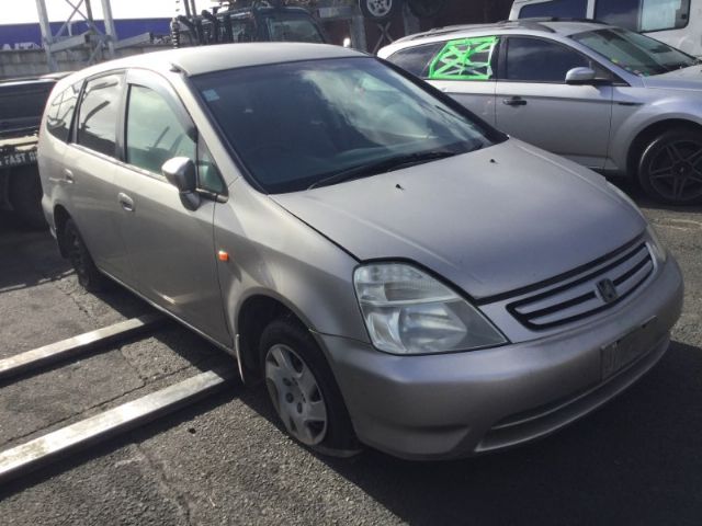 Honda Stream RN1 2001-2006