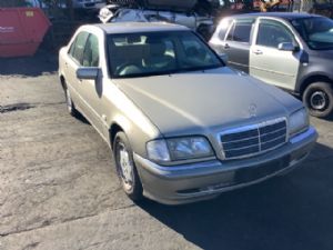 Mercedes-Benz C Class 240