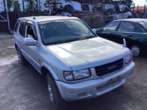Isuzu Wizard UBS69